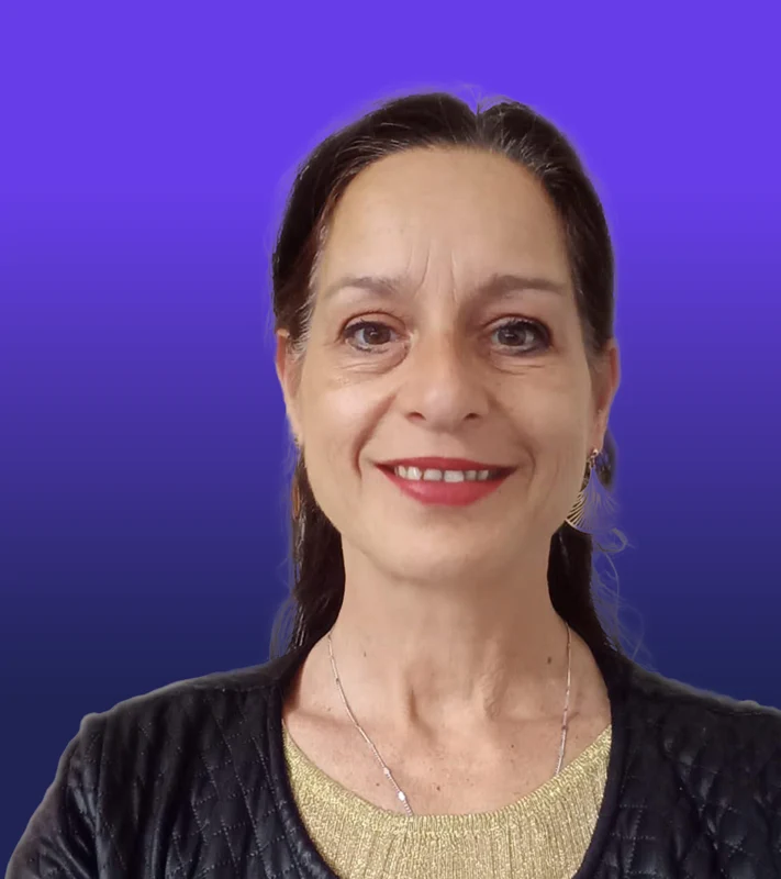 Mari Molnár